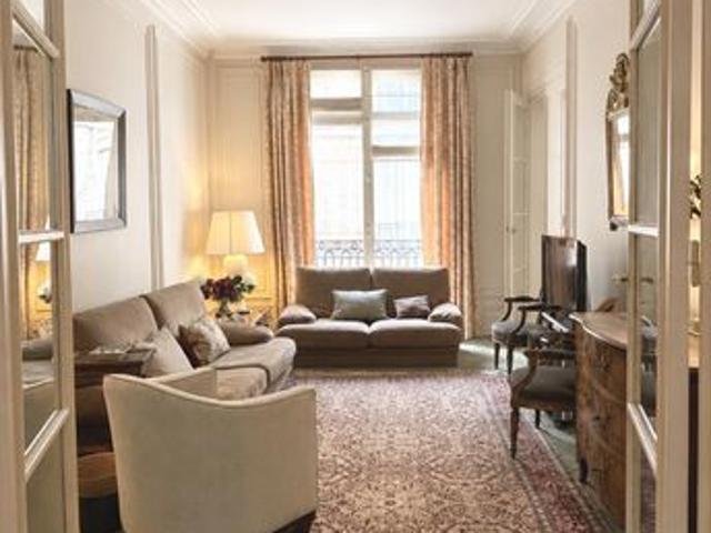 Appartement 7 pièces 244 m²