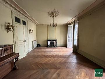 Appartement 7 pièces 252 m²