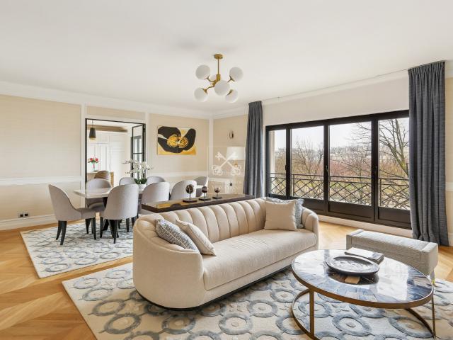 Appartement 7 pièces 266 m²