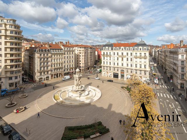 Appartement 7 pièces 280 m²