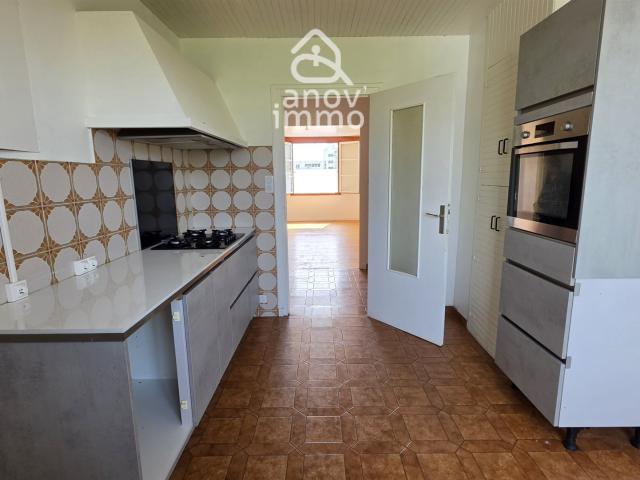 Appartement 80 m2 dernier étage à rénover idéal investis. 80m² Grenoble