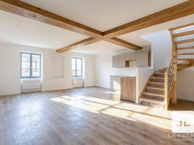 Appartement 89 m² rénové – 3 chambres – Cachet pierre dorée – Pouilly le Monnial Beaujolais