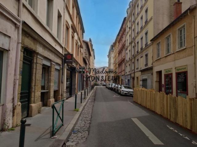 Appartement 8 pièces 98 m²