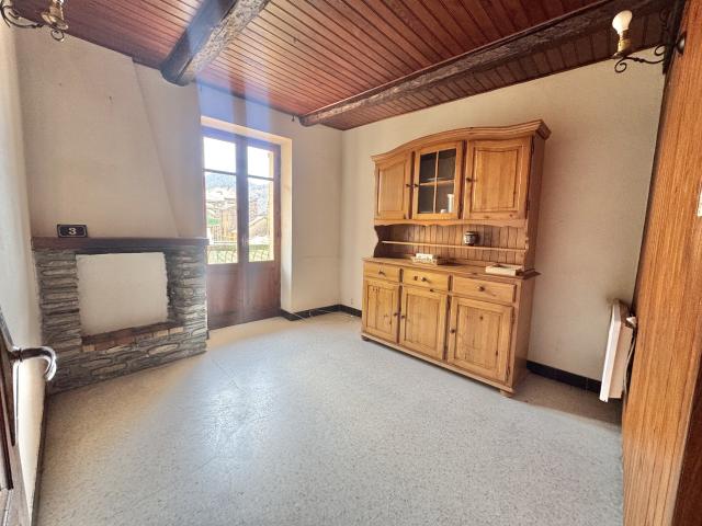 Appartement 8 pièces 102 m²