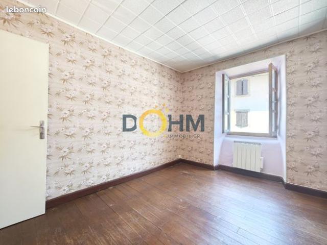 Appartement 8 pièces 107 m²