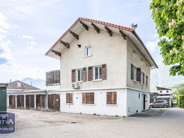 Appartement 8 pièces 148 m²