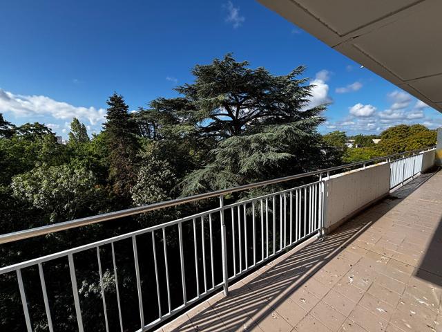 Appartement 8 pièces 158 m²