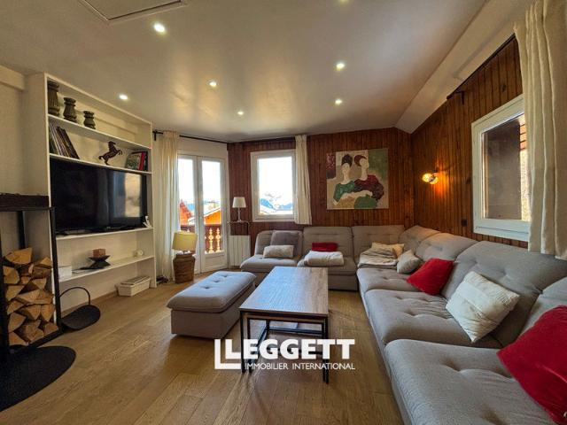 Appartement 8 pièces 160 m²