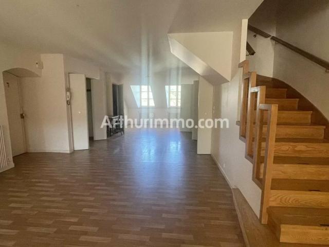 Appartement 8 pièces 165 m²