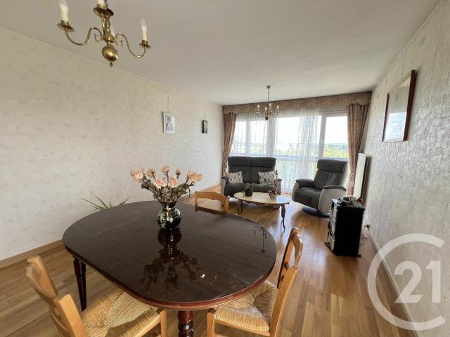 Appartement 8 pièces 168 m²