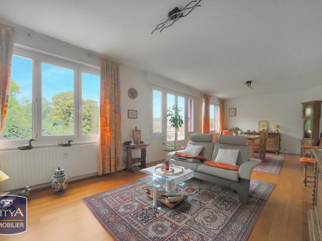 Appartement 8 pièces 168 m²