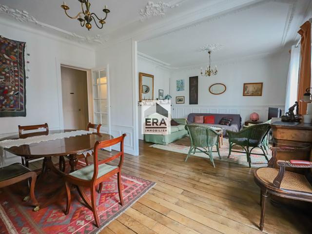 Appartement 8 pièces 168 m²