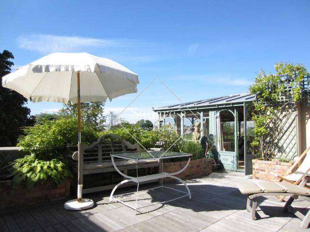 Appartement 8 pièces 185 m²