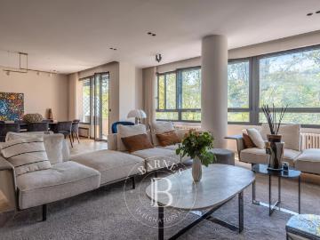 Appartement 8 pièces 187 m²