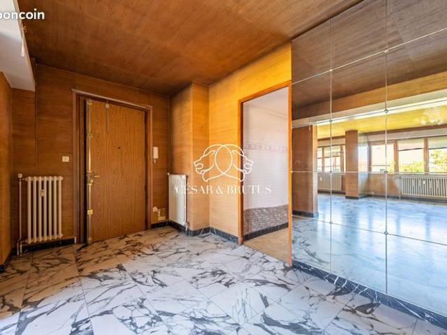 Appartement 8 pièces 195 m²