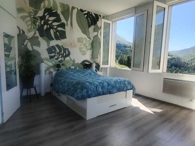 Appartement 8 pièces 205 m²