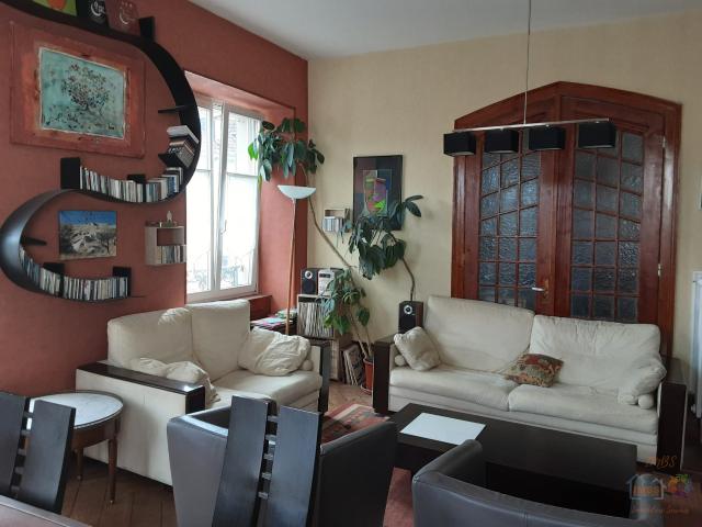 Appartement 8 pièces 208 m²