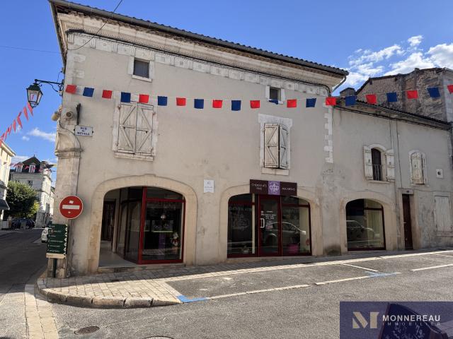 Appartement 8 pièces 210 m²