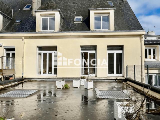 Appartement 8 pièces 227 m²