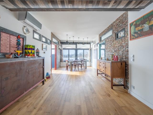 Appartement 8 pièces 245 m²