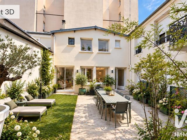 Appartement 8 pièces 247 m²