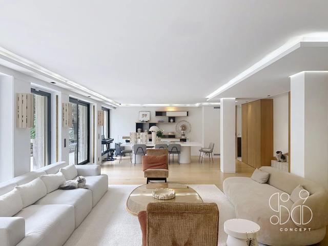 Appartement 8 pièces 253 m²