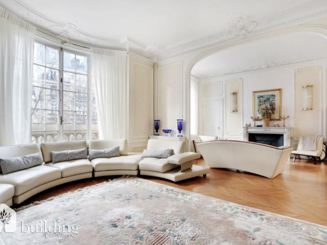 Appartement 8 pièces 265 m²