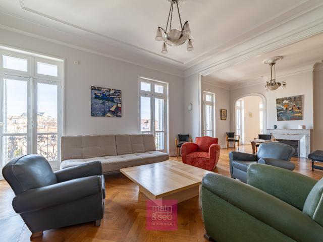 Appartement 8 pièces 289 m²