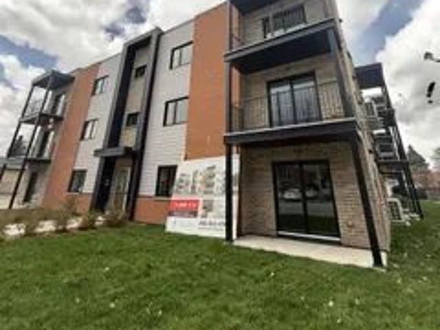 Appartement · 95 m² · Longueuil