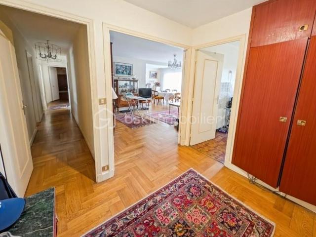 Appartement 99m2 5 pièces avec 3 chambres double balcon