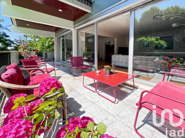Appartement 9 pièces 206 m²