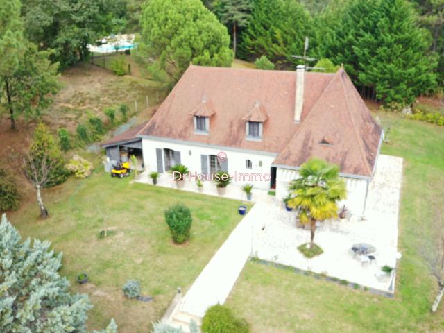 Appartement 9 pièces 210 m²