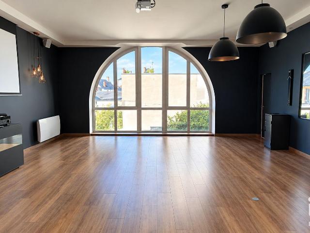 Appartement 9 pièces 255 m²