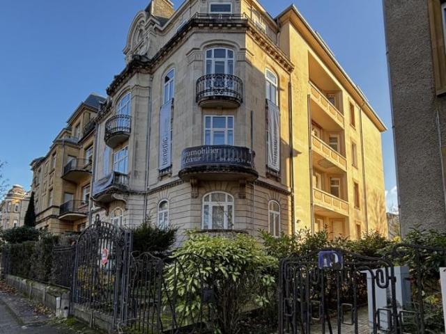 Appartement 13 pièces 404 m²