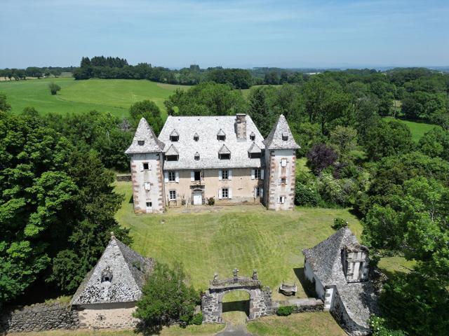 Maison 13 pièces 550 m²