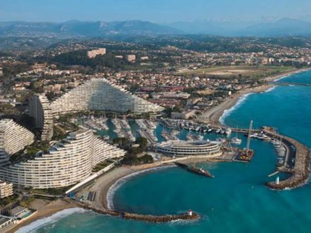 Appartement 109 m2 VILLENEUVE LOUBET