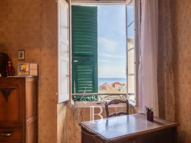 Appartement 10 pièces 216 m²