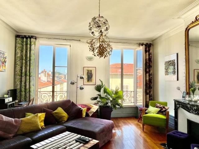 Appartement 10 pièces 235 m²