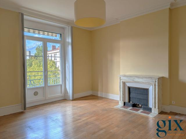 Appartement 10 pièces 255 m²