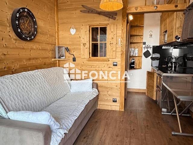 Appartement 11 pièces 19 m²