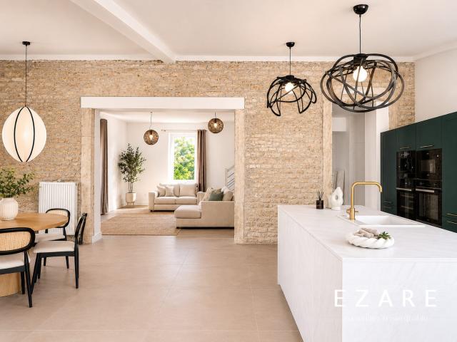 Appartement 11 pièces 244 m²