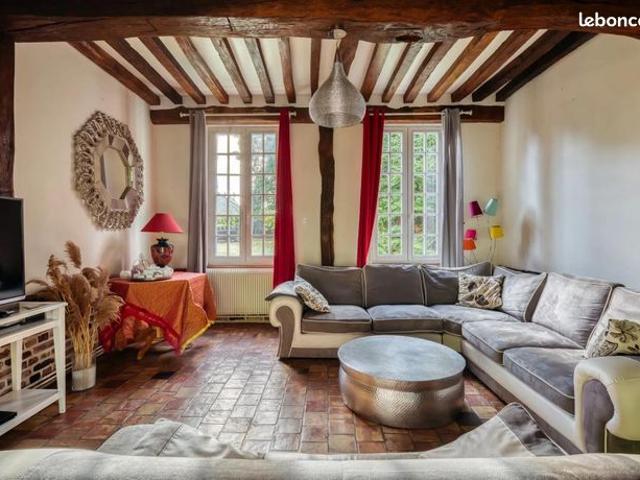 Maison 12 pièces 267 m²