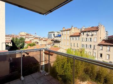 Appartement 13005 Le bien en vidéo
