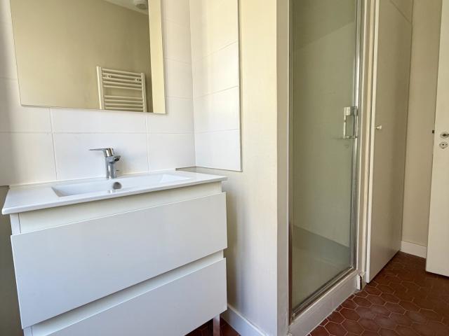 Appartement 13006 Le bien en vidéo