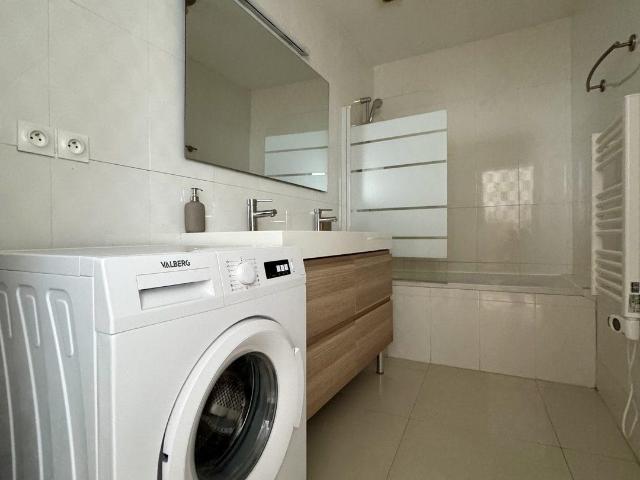 Appartement 13006 Le bien en vidéo