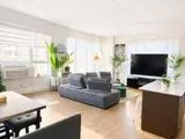 Appartement · 130 m² · Chomedey