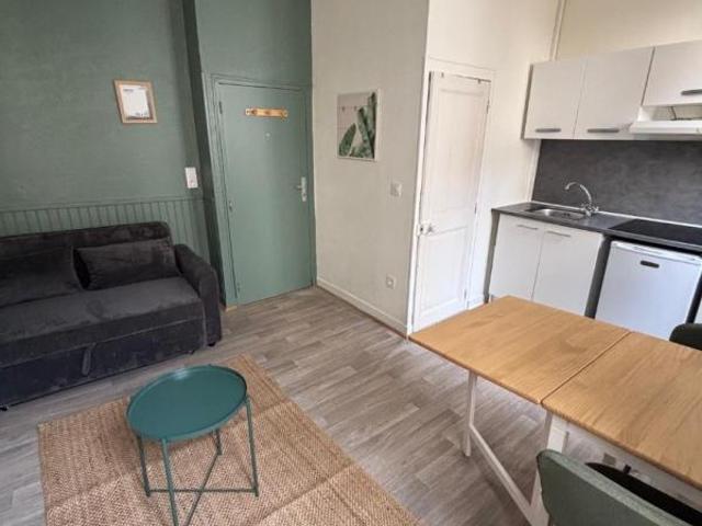Appartement, 17 m² à louer à Angoulême 16000