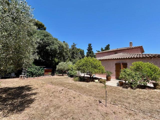 Maison 5 pièces 140 m²
