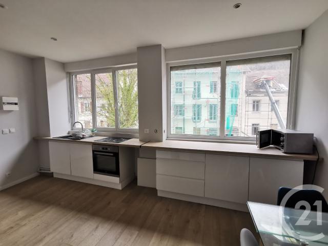 Appartement 14 pièces 211 m²