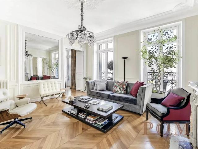 Appartement 150 m2 Dernier étage, Paris 6ème Luxembourg 150m² Paris 6ème